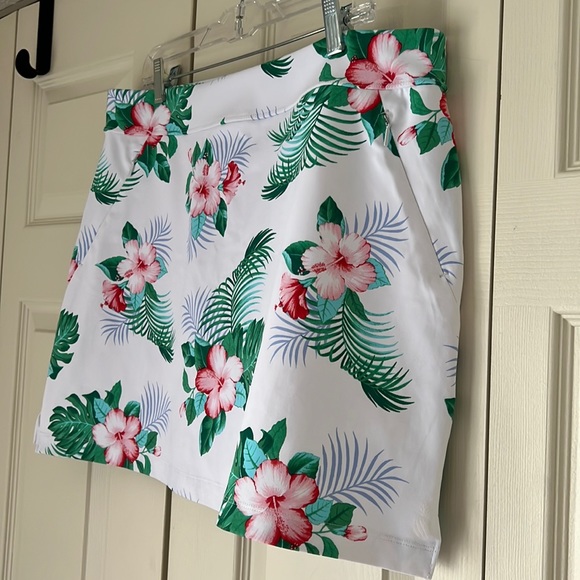 Tommy Bahama Island Zone Skort - Picture 2 of 6